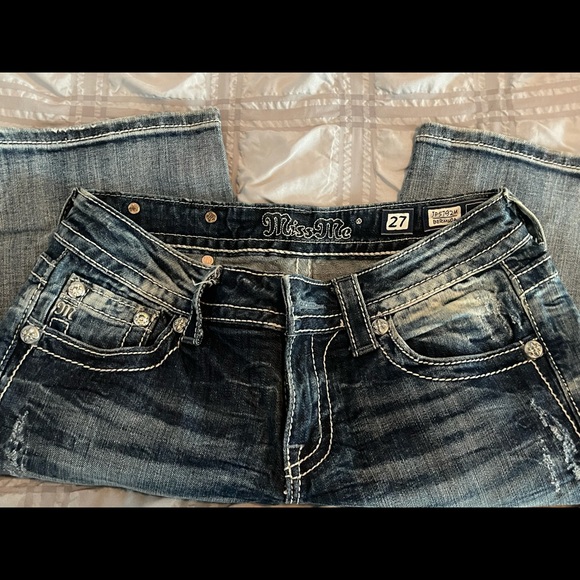 Sz 27 miss me bermudas - Picture 1 of 3